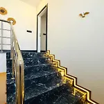 Akbuek Manzara G