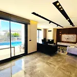 Akbuek Manzara G